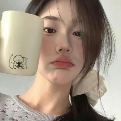 明天，我会成为谁的女友海报
